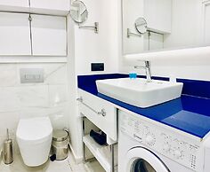 Royal Sea Breeze Apartment