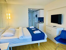 Royal Sea Breeze Apartment