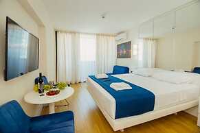 Royal Sea Breeze Apartment