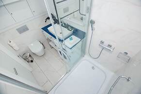 Royal Sea Breeze Apartment