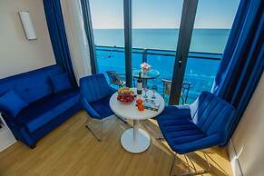 Royal Sea Breeze Apartment