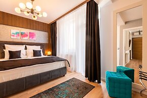 Bach Apartments