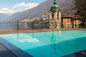 JOIVY Como Pool & Lake