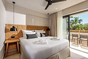 AneSea Hotel