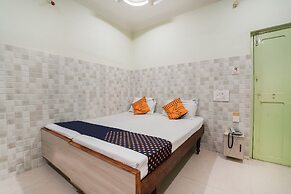 SPOT ON 38697 Hotel Sridhar