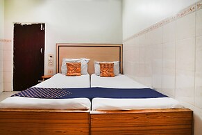 SPOT ON 38697 Hotel Sridhar