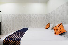 SPOT ON 38697 Hotel Sridhar