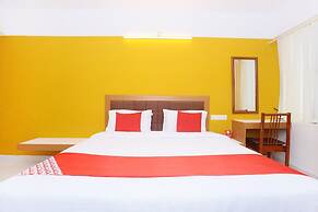 OYO 8220 Hotel Ganesh