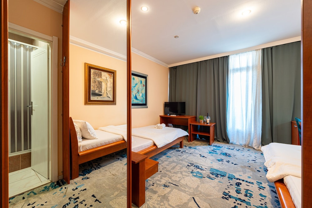 Hotel Bojatours