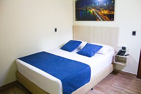 Hotel Street 50 Estadio