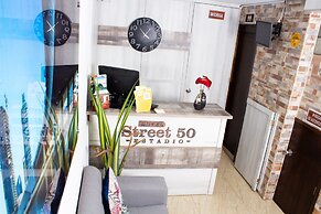 Hotel Street 50 Estadio