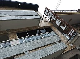 Hotel Street 50 Estadio