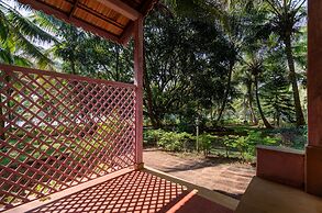 Shantai by the lake