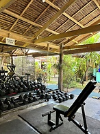 Ilakai Hostel - Adults Only