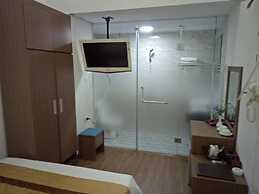 Duc Long Hotel