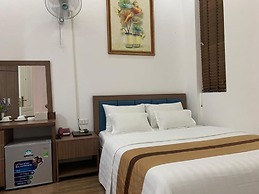 Duc Long Hotel