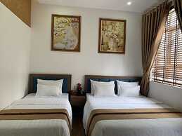Duc Long Hotel