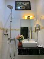Nhat Ly Hotel