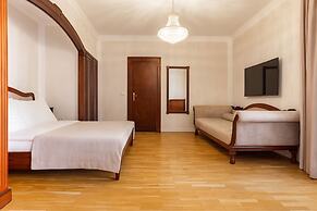 Hotel Majestic