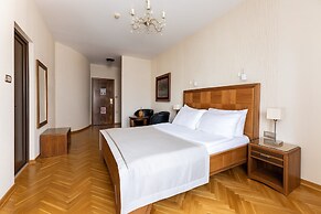 Hotel Majestic