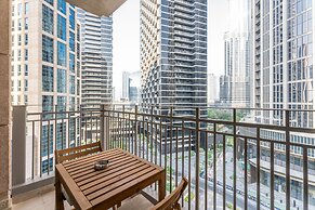 Nasma Luxury Stays - Standpoint Tower A