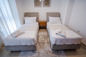 Nasma Luxury Stays - Standpoint Tower A
