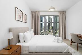 Nasma Luxury Stays - Standpoint Tower A