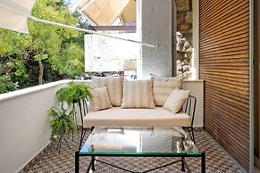 The Fancy Philosopher Apartment