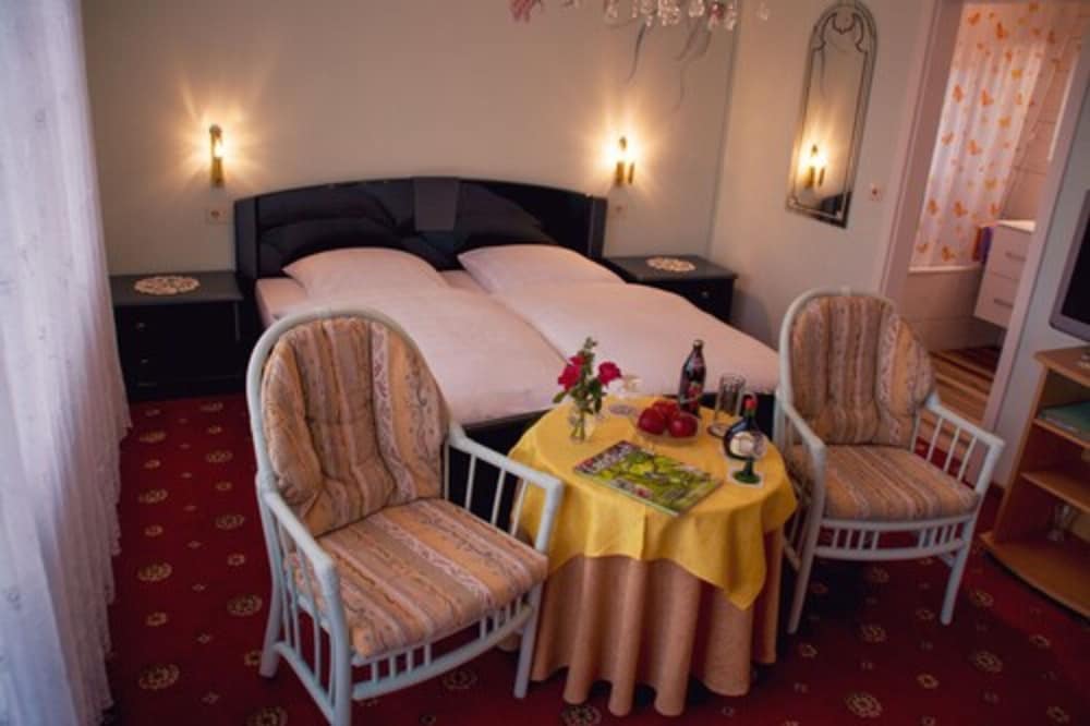 Hotel Garni Regina