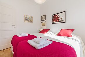 Garden House in Alvalade