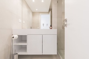Luxurious Seaview Apartment in Estoril