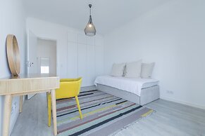 Luxurious Seaview Apartment in Estoril