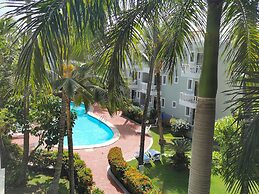 SOL CARIBE SUITES DELUXE Beach Club and Pool