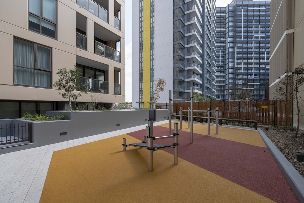 Modern Apartment in Darling Harbour