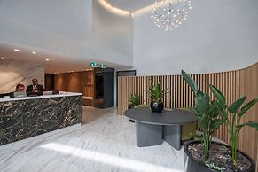 Modern Potts Point Apartment in Omnia