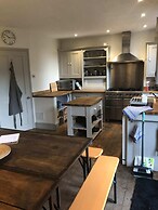Higgihaus at Hampton Whole House 6 Bed