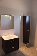 Rezz Aparthotel
