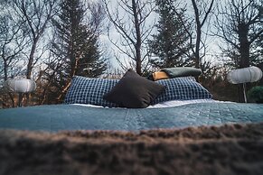 Eyja Mörk & Bubble Bedroom
