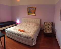 PANG'S GUESTHOUSE