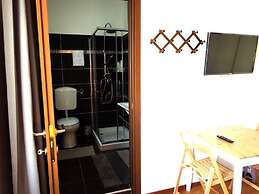 PANG'S GUESTHOUSE