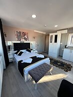 Emirhan Guest House & Suites