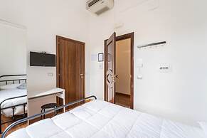 Rooms Piramide