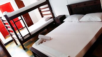 Traveler Hostel