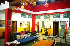Traveler Hostel