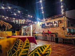 Traveler Hostel