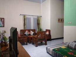 Mas Dylan Homestay
