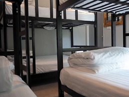 At Hostel Phangan