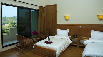 Central Palms Hotel