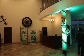 Central Palms Hotel