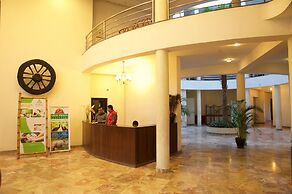 Central Palms Hotel